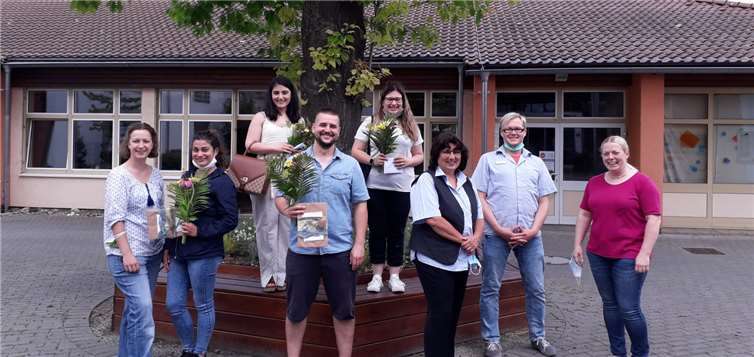 Trotz der Herausforderungen durch Corona konnten sechs junge Menschen ihre Ausbildung im Seniorenzentrum des Heinrich-Hauses erfolgreich abschließen. Foto: Heinrich-Haus