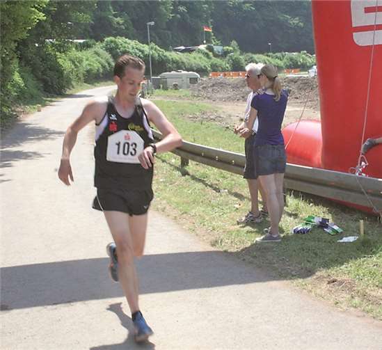 Trotz der Hitze ließen die Läufer nicht nach.