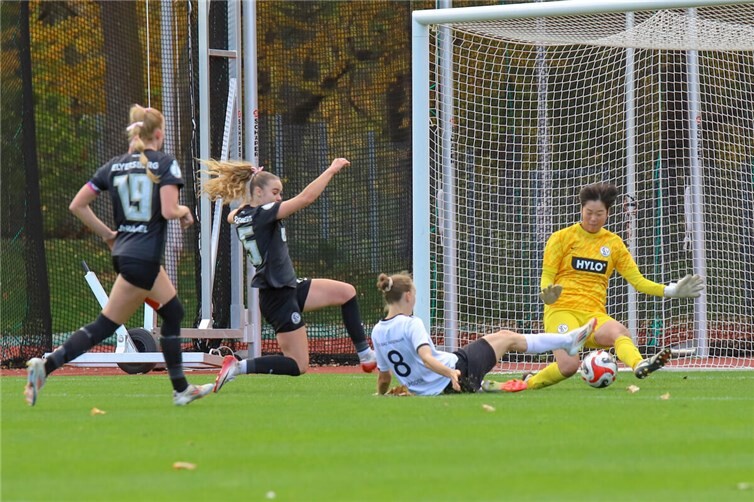 Trotz einer starken Schlussphase reichte es am Ende aber nicht mehr zum Ausgleich.  Foto: Guido Kölzer