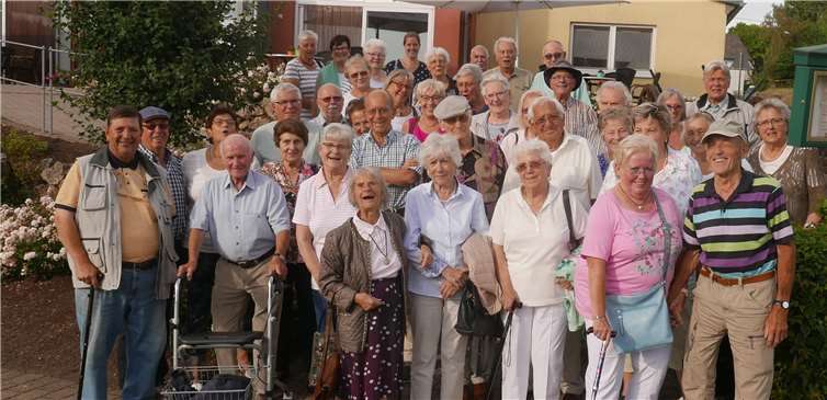 Trotz hoher Temperaturen genossen die Senioren den Eifel-Ausflug. privat