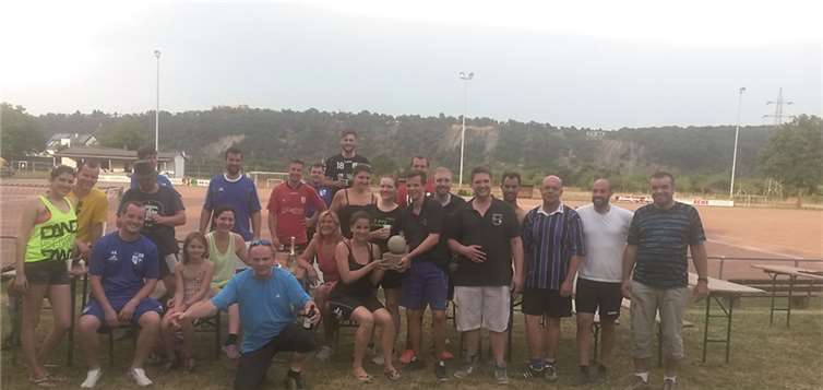 Trotz hoher Temperaturen wurde beim Dorfturnier alles gegeben.privat