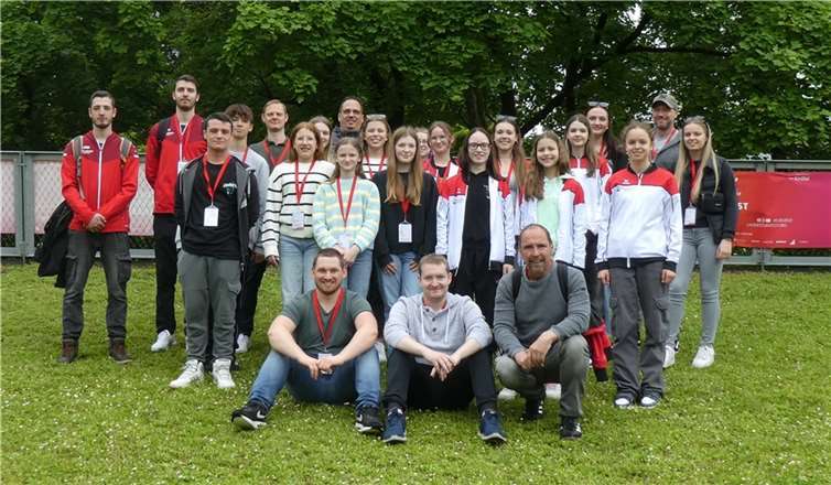 Trotz schlechtem Wetter waren die Polcher Turnerinnen und Turner immer gut gelaunt.Fotos: R. Schlich