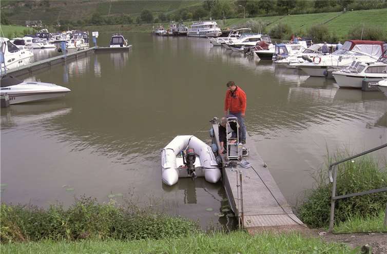 Trotz schlechtem Wetter wurde die Aktion im Jachthafen Senheim durchgeführt.