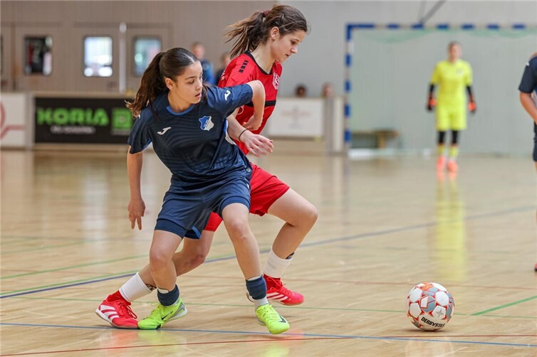 Trotz wechselhafter Ergebnisse sammelte die U15 des SC 13 Bad Neuenahr wertvolle Erfahrungen auf höchstem Niveau und startete mit wichtigen Erkenntnissen ins neue Fußballjahr. Foto: Hendrik Hamelau