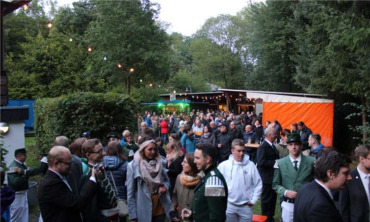 Trotz zwischenzeitlichem Regen war das Schützenfest sehr gut besucht.