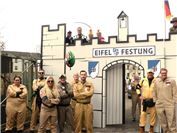 Trügerische Ruhe vor dem Sturm. Besatzer und Sicherheitsdienst sind noch guter D...