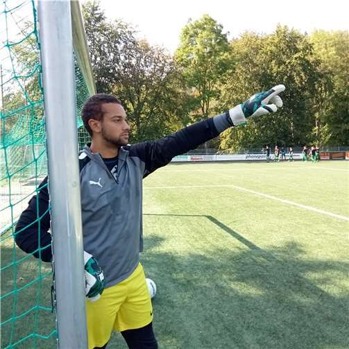 TuS-Keeper Fachinger zeigte eine starke Leistung.  Foto: LS