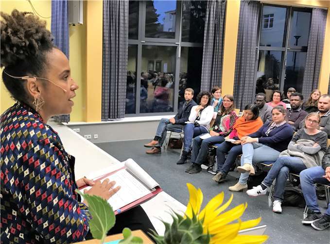 Tupoka Ogette hielt in Neuwied einen beeindruckenden und spannenden Vortrag.sl