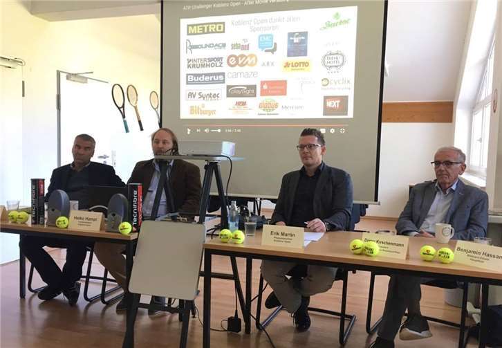 Turnierdirekto Heiko Hampl, Veranstalter Erik Martin von der Presseagentur EMC aus Koblenz, Ulrich Klaus als Präsident des DTB (l.) sowie Dieter Kirschenmann, Präsident des Tennisverbandes Rheinland-Pfalz informierten über das 2. Koblenzer-Open vom 14. Januar bis 21. Januar 2018. privat