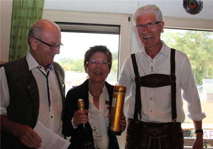 Turniersiegerin Beate Nolte (Mitte).