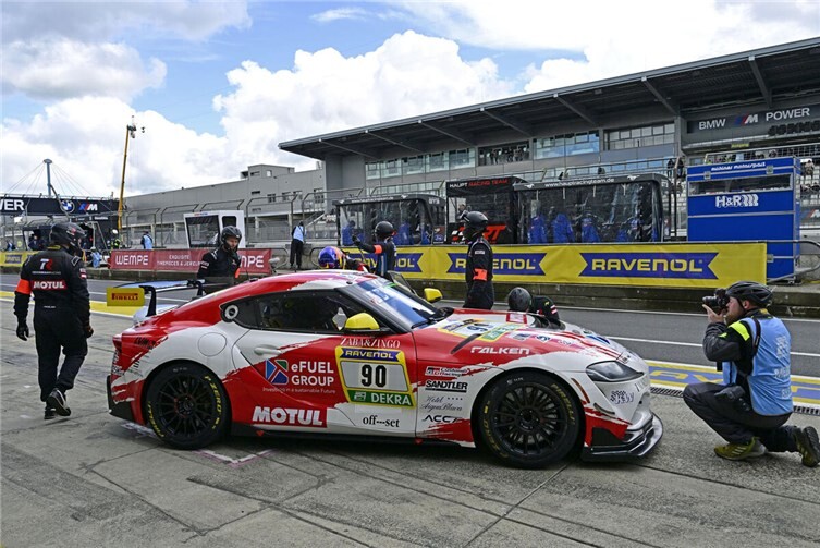 Typisches Eifelwetterprägte den ersten Tag der 54. ADAC RAVENOL 24h Nürburgring....