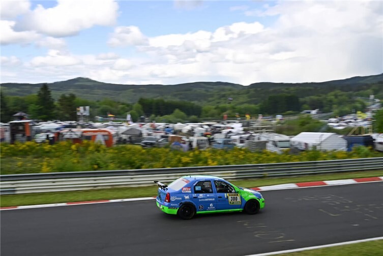 Typisches Eifelwetterprägte den ersten Tag der 54. ADAC RAVENOL 24h Nürburgring....