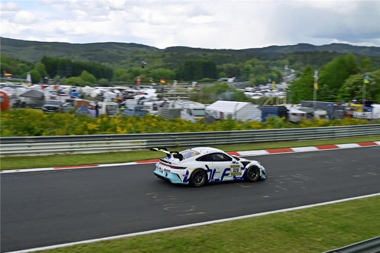 Typisches Eifelwetterprägte den ersten Tag der 54. ADAC RAVENOL 24h Nürburgring....