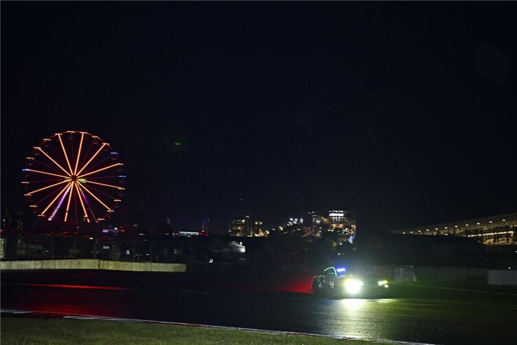Typisches Eifelwetterprägte den ersten Tag der 54. ADAC RAVENOL 24h Nürburgring....