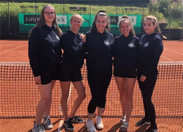 U 18/2 v.l.: Jennifer Müller, Hanna Roth, Ana Arambasic, Jana Schmidt und Julia Buchheim.