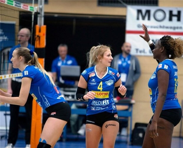 USA-Rückkehrerin Rachel Anderson wird ebenso am Start sein wie die Spielerinnen aus der Region, Maike Henning und Sarah Kamarah, wenn sich USC Münster und Deichstadtvolleys am 28. August in Lüdinghausen zum Benefizspiel für die Flutopfer im Ahrtal und Nordrhein-Westfalen treffen.Foto: E. Schwabe)