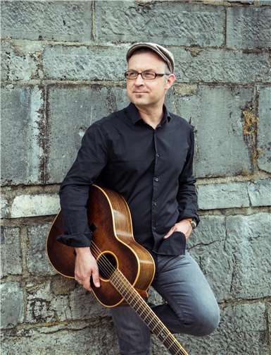 Udo Klopke ist leidenschaftlicher Berufsmusiker und in den SOngs zahlreicher Stars zu hören. Nun stellt er sein zweites Solo-Album vor.Privat