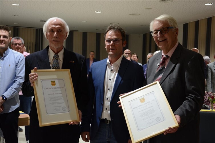 Udo Mühlhausen, Ortsbürgermeister Alexander Weber und Bernd Schmitz. 