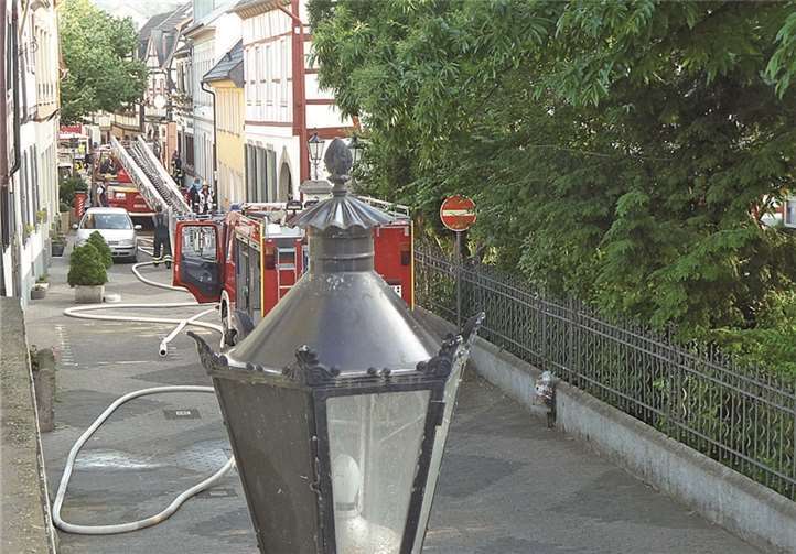 Über 100 Feuerwehrleute waren im Einsatz.
