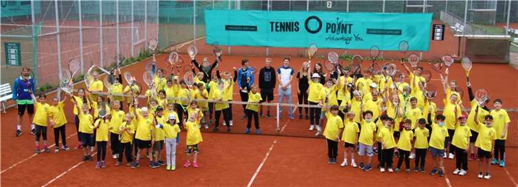 Über 140 Kinder hatten für die beiden Tenniscamps der Tennisabteilung des MSV in der diesjährigen ersten und letzten Ferienwoche gemeldet. Foto: Walter Schlich