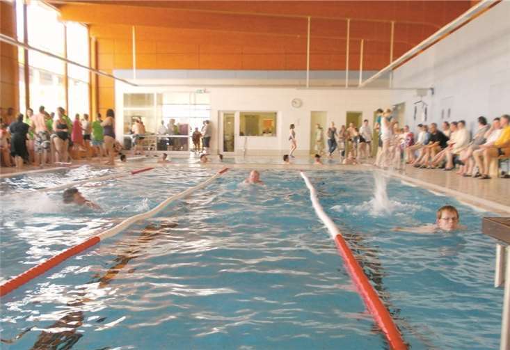 Über 150 Schwimmer waren der Einladung der Sportfreunde Kühr gefolgt.privat