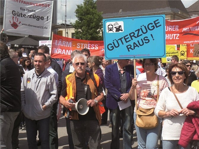 Über 2.000 Demonstranten nahmen an der Koblenzer Kundgebung teil.