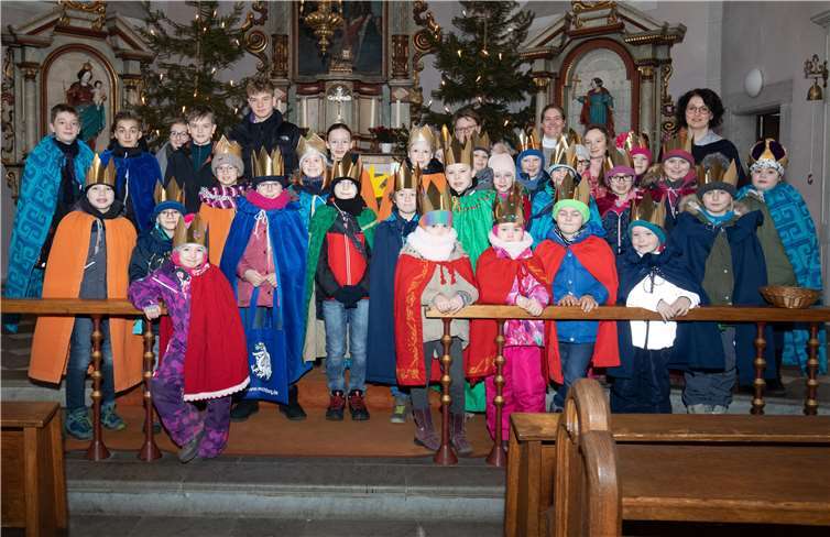 Über 2300 Euro sammelten die Kinder für notleidende Kinder in der Welt.Foto: CEW