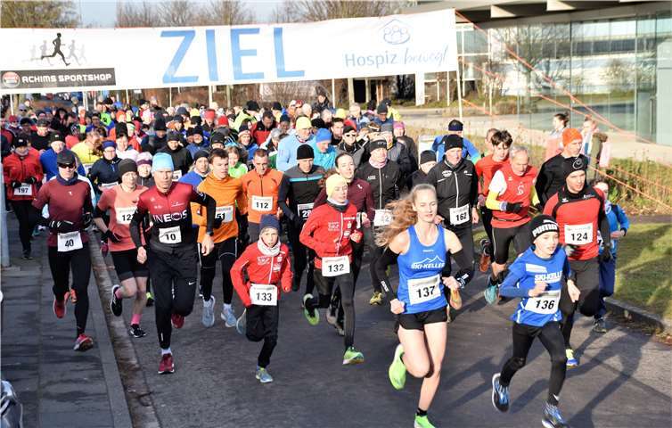 Über 240 Läuferinnen und Läufer gingen an den Start.Fotos: EICH