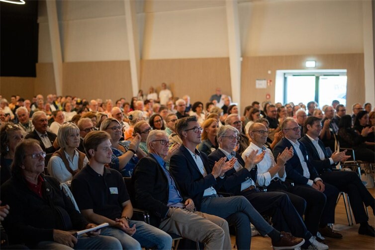 Über 250 Vereinsmitglieder waren beim diesjährigen Heimatleben-Event dabei, darunter auch die Stadtspitze. 