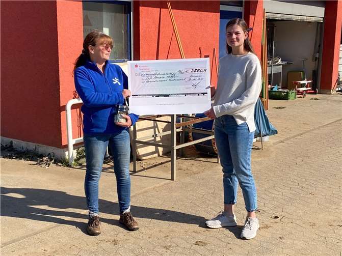 Über 2500 Euro spendete der Gesundheitssport Nordhessen.Foto: privat