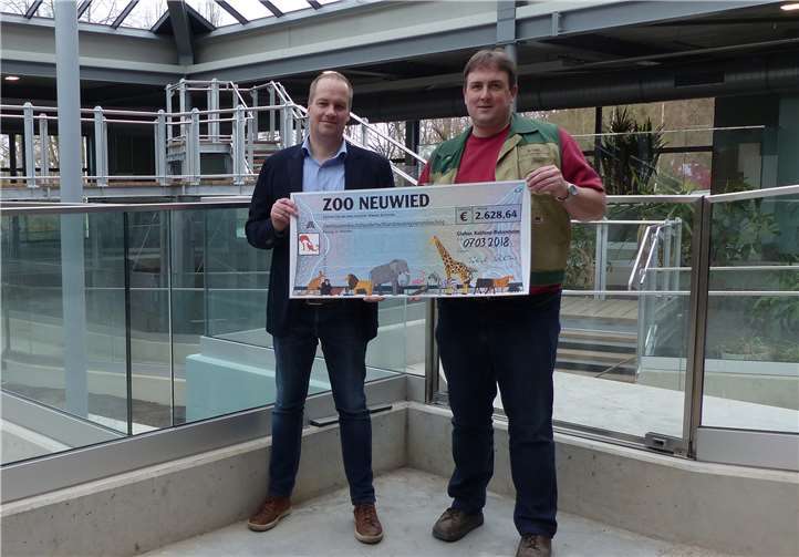 Über 2.600 Euro kamen dem Zoo in Neuwied zu Gute.privat