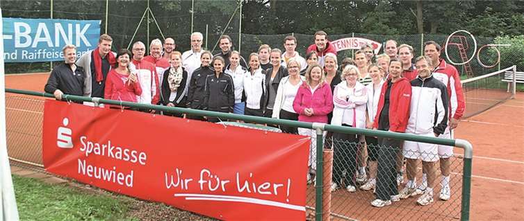 Über 30 Vereinsmitglieder nahmen an der Mixed-Clubmeisterschaft teil.privat