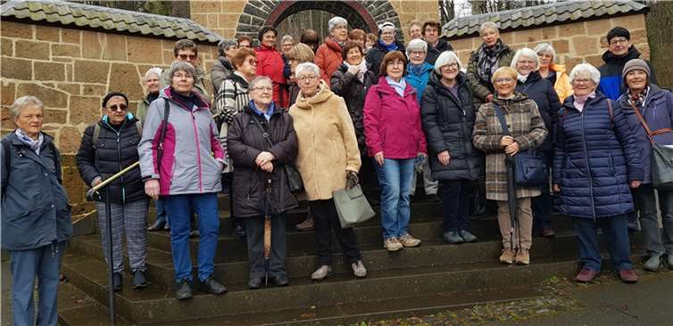 Über 70 Frauen der kfd im Pastoralen Raum Mayen nahmen am Gottesdienst in Maria Laach teil.  Foto: Elisabeth Weidenbach