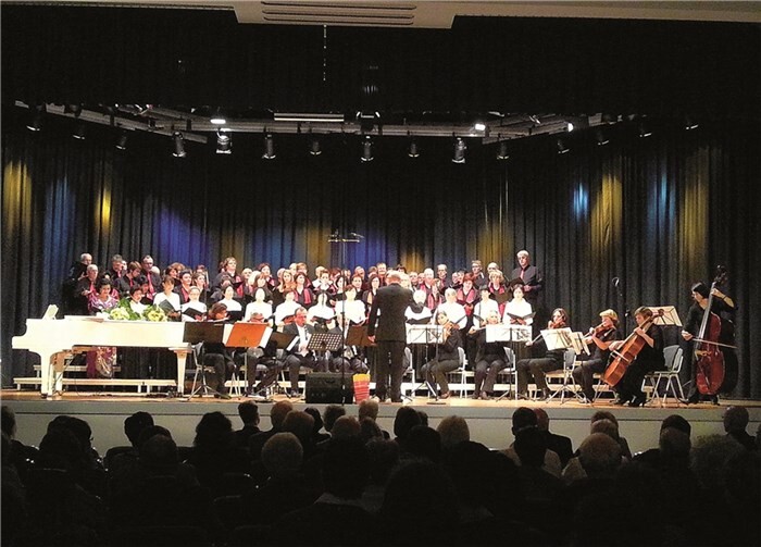 Über 80 Chormitglieder singen gemeinsam die „Ode an die Freude“. privat