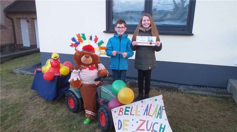 Über den 3. Platz freuten sich Thomas und Diane Daub mit Lukas und Julia.
