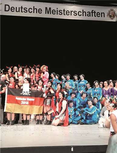 Über den dritten Platz freuen sich die Mitglieder der Tanzgruppe Freestyle Dance aus Nickenich. privat