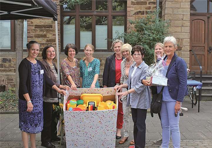 Über die Spende einer riesigen Kiste mit Spielzeug war die Freude besonders groß.