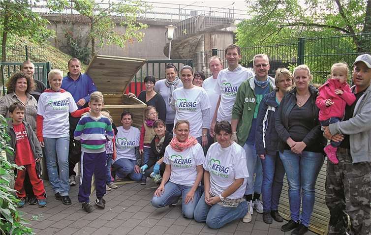 Über die Verschönerung des Außengeländes freuen sich nicht nur die Kinder. Privat