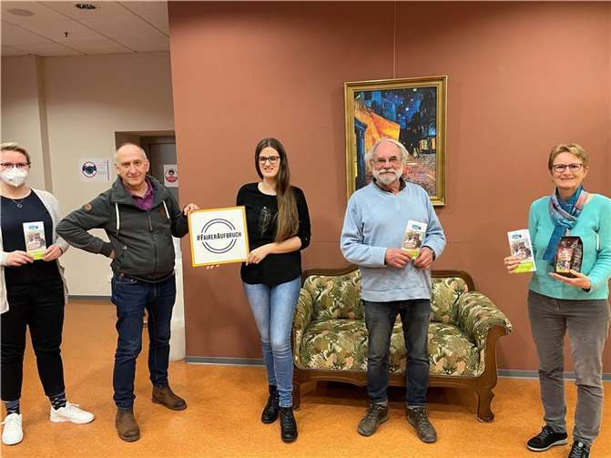 Über die erneute Auszeichnung als Fairtrade-Town freut sich die Andernacher Steuerungsgruppe. Foto: privat