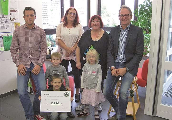 Über die großzügige Spende freuten sich nicht nur die Kinder der kath. Tageseinrichtung St. Josef in Wormersdorf. privat