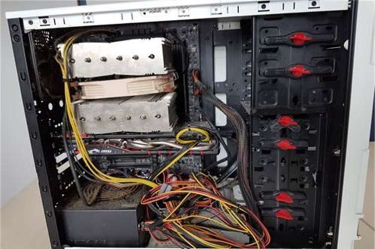 Über diese Server wurde die Schadsoftware ausgeführt. Fotos: Polizeipräsidium Koblenz