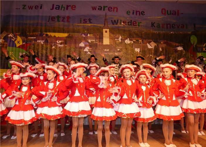 Über ein Mangel an engagiertem Nachwuchs im Bezug auf motivierte Bühnenaktive, brauchen sich die Karnevalisten des Hambucher Karnevalsvereins (HKV) und der Hambucher Karnevalsgesellschaft (HKG) augenscheinlich keine Sorgen zu machen.