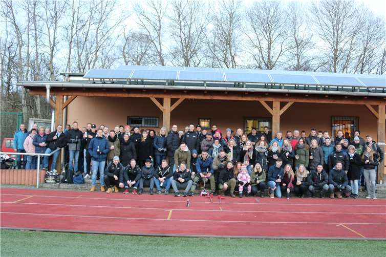 Über hundert Teilnehmer hatten sichzur Winterwanderung eingefunden. Fotos: Ulrike Puderbach