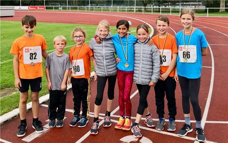 Über ihre tolle Leistung konnten sich die Wachtberger Leichtathleten freuen. Foto: privat