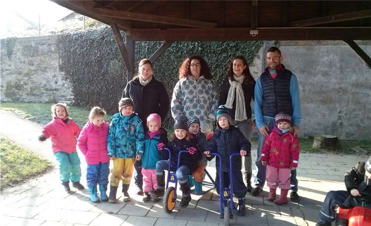 Über neue Fahrzeuge für den Außenbereich freuten sich die Kinder sehr.privat