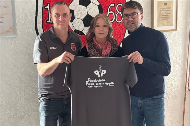 Übergabe Polo Shirts