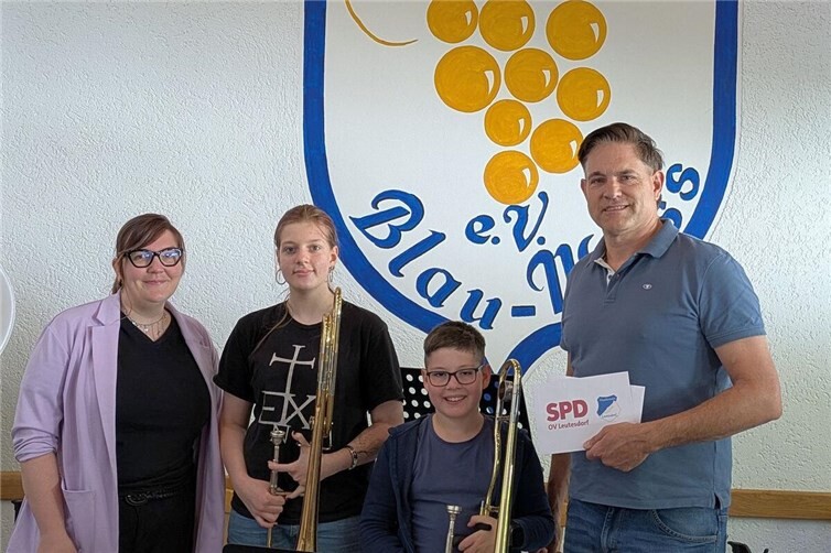 Übergabe der Spenden