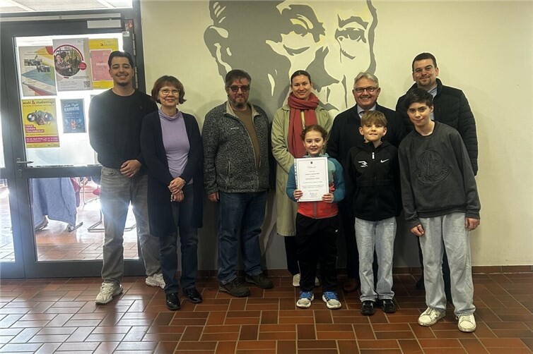 Übergabe der Urkunde