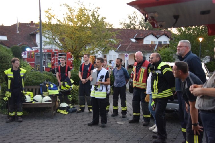 Gemeinschaftsübung zur Menschenrettung im Pflegeheim der VG Vordereifel