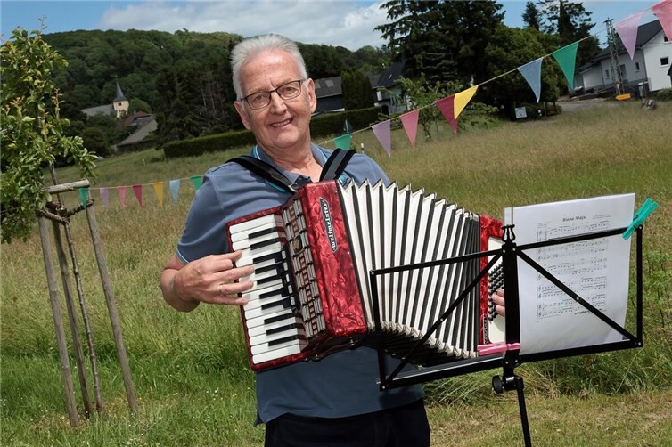 Ulf Arenz gab den musikalischen Rahmen zur Eröffnung